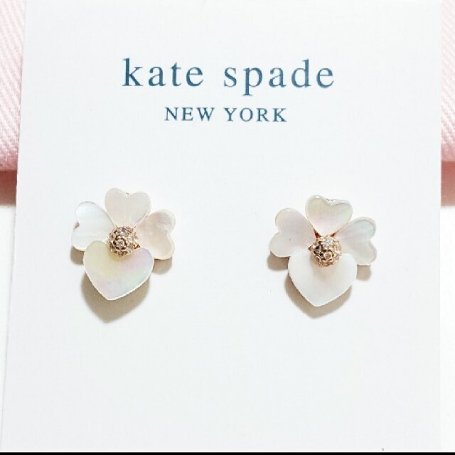 kate spade new york(ケイトスペードニューヨーク)のはらぐも様【新品】kate spade ケイトスペード 　ネックレス、ピアス レディースのアクセサリー(ネックレス)の商品写真