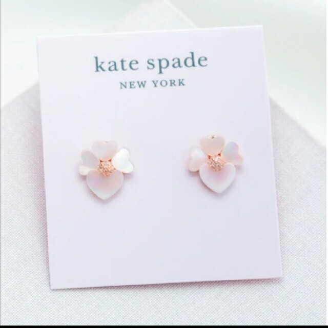 kate spade new york(ケイトスペードニューヨーク)のはらぐも様【新品】kate spade ケイトスペード 　ネックレス、ピアス レディースのアクセサリー(ネックレス)の商品写真