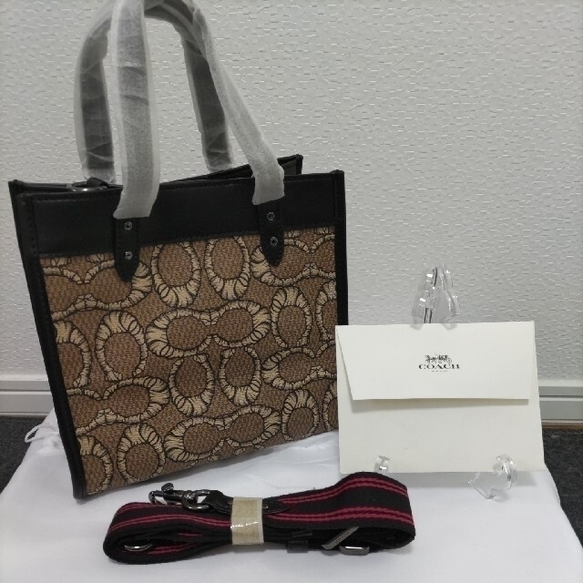 新品✿︎COACHバッグコーチ フィールド トート 22 マミファイド