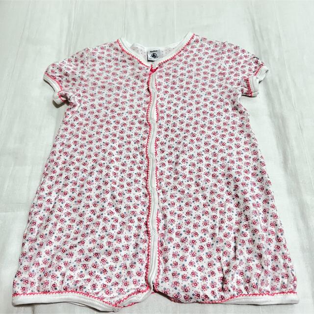 PETIT BATEAU(プチバトー)のプチバトー  ロンパース　花柄　81cm キッズ/ベビー/マタニティのベビー服(~85cm)(ロンパース)の商品写真