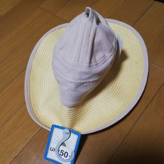 アーヴェヴェ(a.v.v)のa.v.v ポケッタブル UV 帽子 新品未使用(ハット)