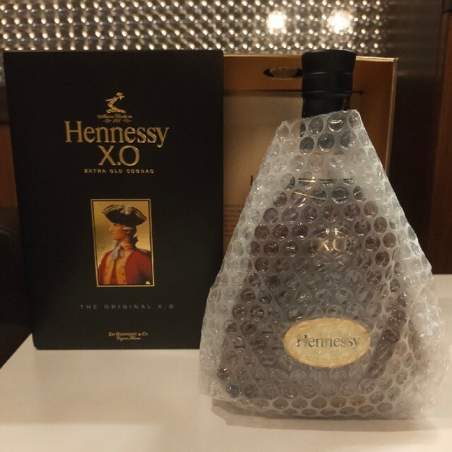 新品 ヘネシーXO Hennessy ブランデー 箱付き 新品 ヘネシーXO Hennessy ブランデー 箱付き