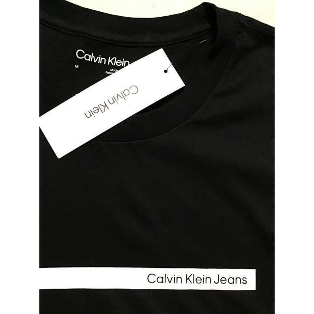 Calvin Klein(カルバンクライン)の新品　Calvin Klein Jeans メンズ  バーティカルロゴ　Tシャツ メンズのトップス(Tシャツ/カットソー(半袖/袖なし))の商品写真