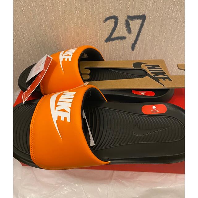 NIKE(ナイキ)のNIKE ナイキ シャワーサンダル　ヴィクトリーワンスライド　オレンジ　27cm メンズの靴/シューズ(サンダル)の商品写真