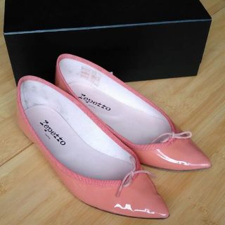 レペット(repetto)の美品★repetto　エナメルバレエシューズ　サーモンピンク(バレエシューズ)