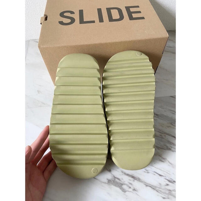 adidas(アディダス)のadidas yeezy slide RIZIN us9 27.5cm サンダル メンズの靴/シューズ(サンダル)の商品写真