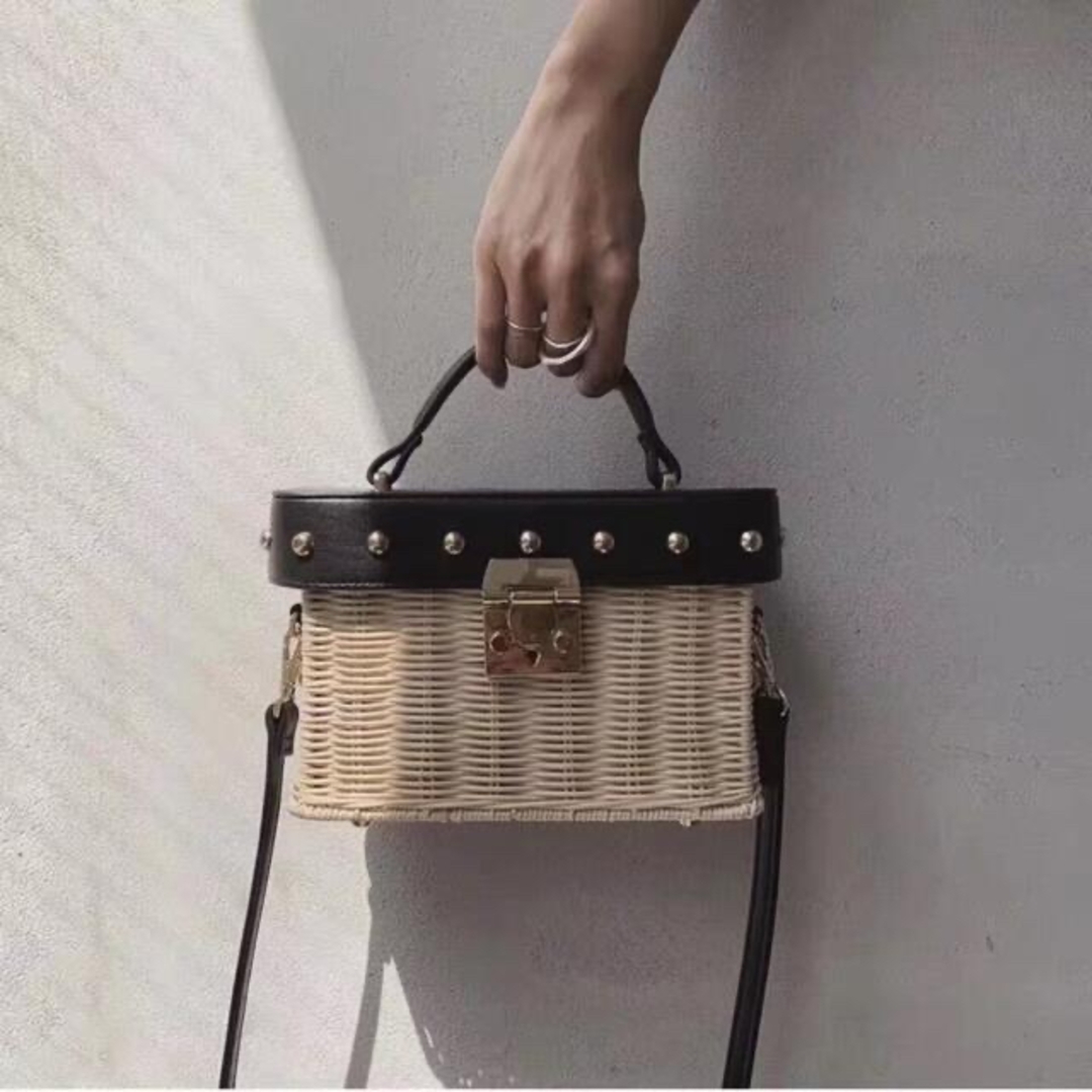 Ameri VINTAGE - AMERI MEDI RATTAN STUDS BAGの通販 by cc Ameri VINTAGE - AMERI MEDI RATTAN STUDS BAGの通販 by cc