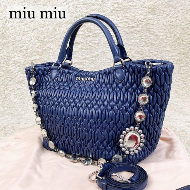 販促品 MIU MIU ナッパクリスタル　ショルダーバッグ　未使用に近い美品 ハンドバッグ