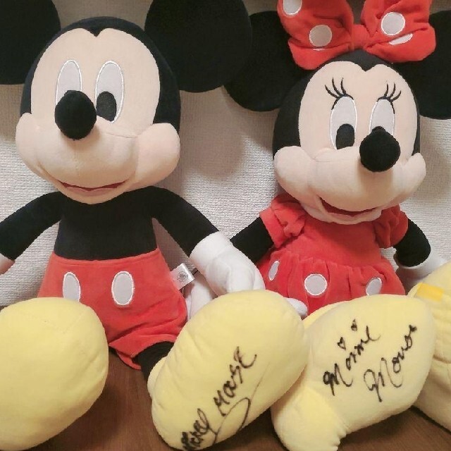 Disney(ディズニー)の【貴重】直筆サイン入りミッキー&ミニー エンタメ/ホビーのおもちゃ/ぬいぐるみ(ぬいぐるみ)の商品写真