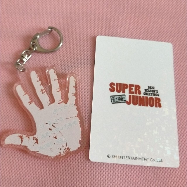 SUPER JUNIOR(スーパージュニア)のイトゥク 手形アクキー エンタメ/ホビーのタレントグッズ(アイドルグッズ)の商品写真