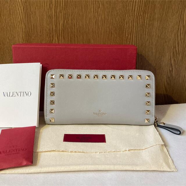 VALENTINO スタッズ 長財布