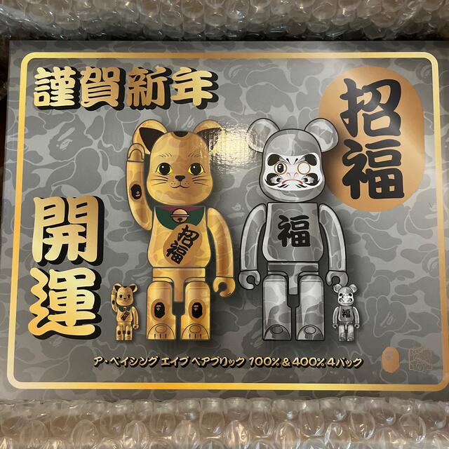 MEDICOM TOY(メディコムトイ)のBE@RBRICK BAPE 招き猫 金メッキ&達磨 銀メッキ 100&400% エンタメ/ホビーのフィギュア(その他)の商品写真