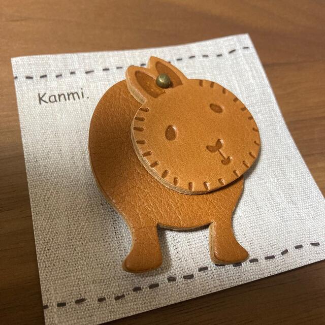 Kanmi.(カンミ)のkanmi.  うさぎ、猫ブローチ　2点セット レディースのアクセサリー(ブローチ/コサージュ)の商品写真