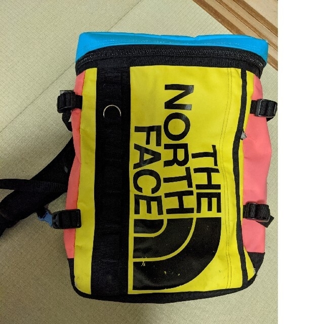 NORTH FACE ノースフェイス 箱型リュック 子供用の通販 by らららまま ...