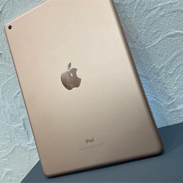 iPad(アイパッド)のiPad 第6世代　Wi-Fiモデル スマホ/家電/カメラのPC/タブレット(タブレット)の商品写真