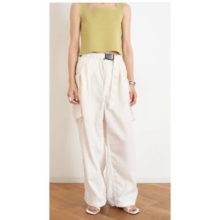 フィーニー(PHEENY)のPHEENY NYLON TAFFETA MILITARY PANTS  2(カジュアルパンツ)