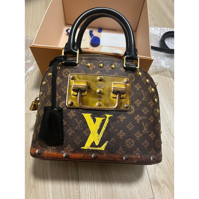 LOUIS VUITTON(ルイヴィトン)のルイヴィトン　タイムトランク　伊勢丹限定 レディースのバッグ(ハンドバッグ)の商品写真