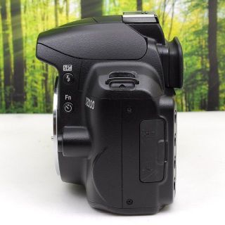 Nikon D3000♪スマホ転送OK&色彩鮮やかな一眼レフ☆3896-
