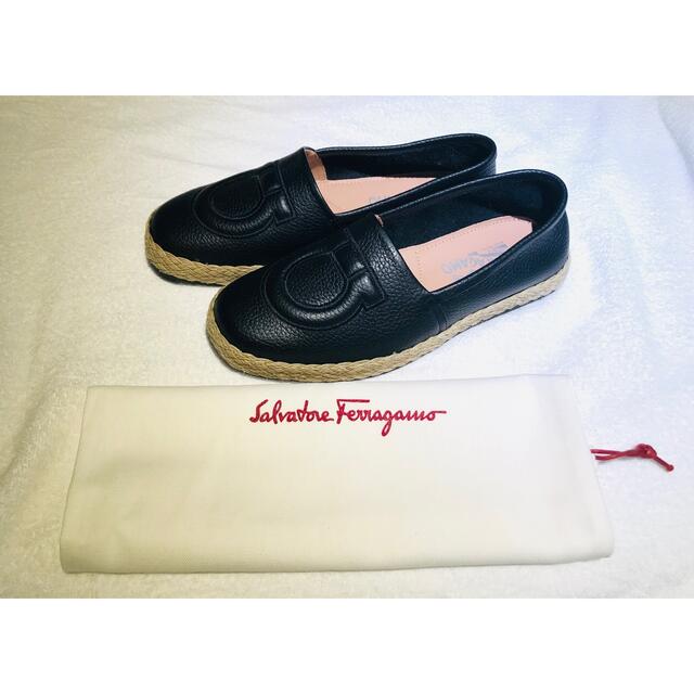 Salvatore Ferragamo(サルヴァトーレフェラガモ)の【フェラガモ】夏にぴったりなレザー サマードリルシューズ　サイズ 6 1/2 メンズの靴/シューズ(デッキシューズ)の商品写真