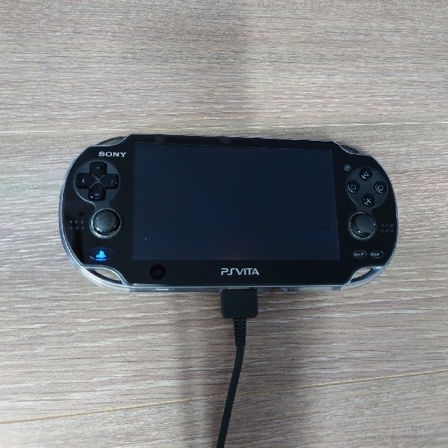 PlayStation Vita(プレイステーションヴィータ)の★PSVita PCH-1000 ブラック エンタメ/ホビーのゲームソフト/ゲーム機本体(携帯用ゲーム機本体)の商品写真