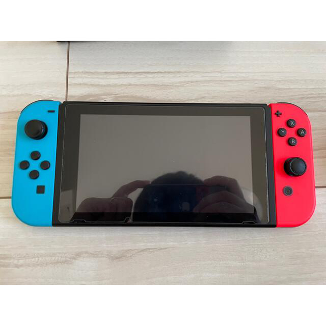 任天堂 Nintendo Switch本体 ネオンブルー/ネオンレッド 任天堂 Nintendo Switch本体 ネオンブルー/ネオンレッド