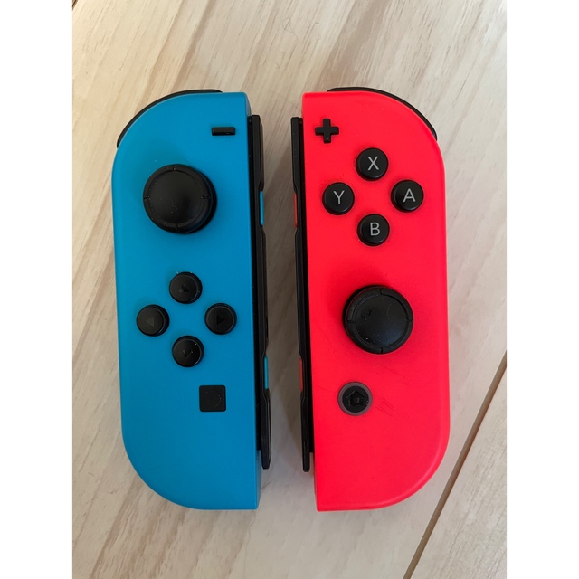 任天堂 Nintendo Switch本体 ネオンブルー/ネオンレッド 任天堂 Nintendo Switch本体 ネオンブルー/ネオンレッド
