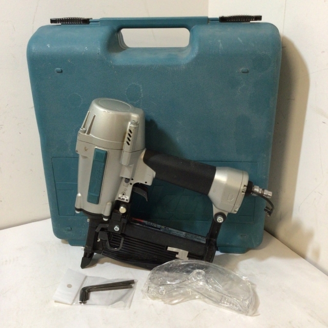 MAKITA マキタ 常圧エアタッカ AT1150 グレー 予約販売も