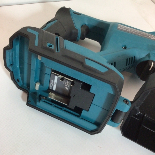 MAKITA マキタ 充電式カクハン機 18V 6,0Ah UT130DRG