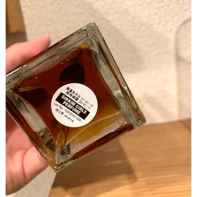 LUSH(ラッシュ)のLUSH シッキムガールズ　香水 コスメ/美容の香水(香水(女性用))の商品写真