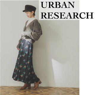 アーバンリサーチ(URBAN RESEARCH)の【アーバンリサーチ】ドット花柄ロングスカート　ブラック×白(ロングスカート)