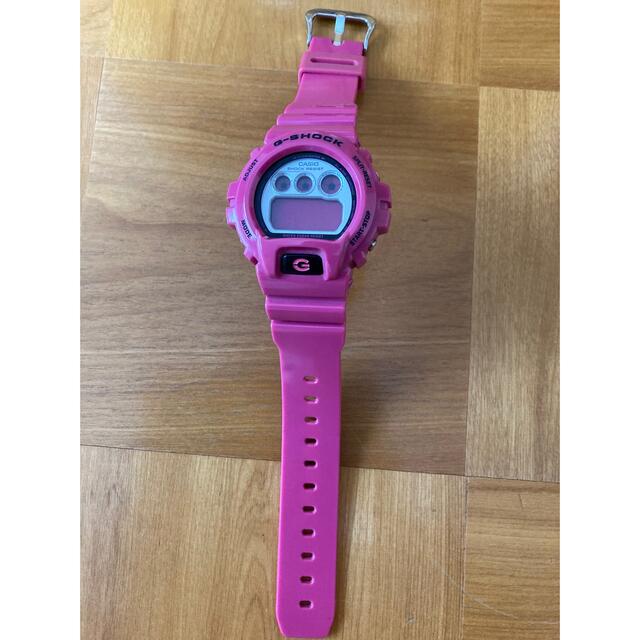 G-SHOCK(ジーショック)の生産終了　Gショック  Crazy Colors  DW-6900 メンズの時計(腕時計(デジタル))の商品写真