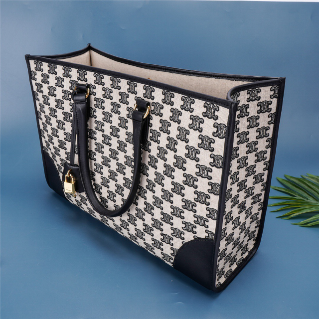 数量限定セール celine - 美品 CELINE セリーヌ ホリゾンタル カバ
