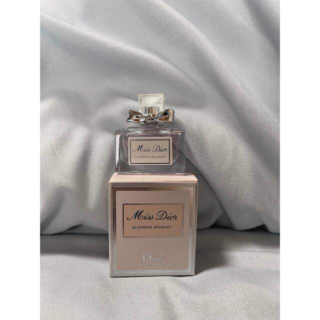 Dior(ディオール)のディオール ミス ディオール ブルーミング ブーケ オードゥトワレ ミニ 5ml コスメ/美容の香水(香水(女性用))の商品写真