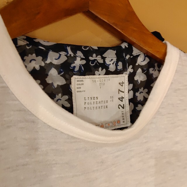 sacai - サカイ sacai Tシャツ フラワー 異素材 バックプリントの通販 ...