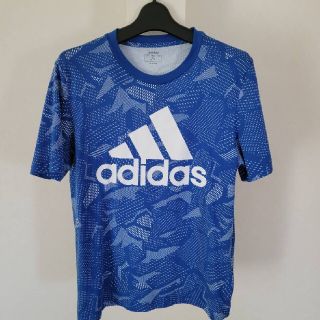 アディダス(adidas)のアディダスTシャツ(Tシャツ/カットソー(半袖/袖なし))