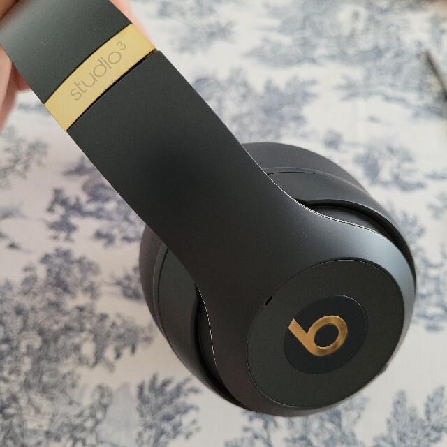 Beats(ビーツ)のBeats studio3 wireless ヘッドフォン スマホ/家電/カメラのオーディオ機器(ヘッドフォン/イヤフォン)の商品写真