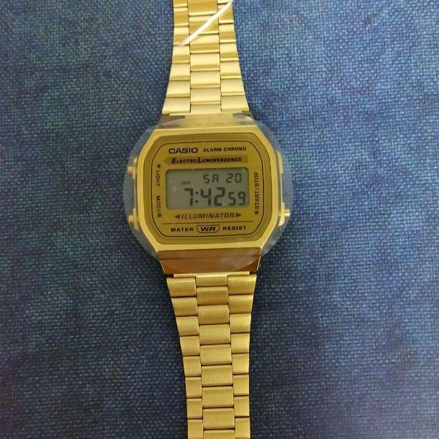 CASIO(カシオ)のCASIO　カシオA-168WG-9WDF　海外輸入モデル。 メンズの時計(腕時計(デジタル))の商品写真