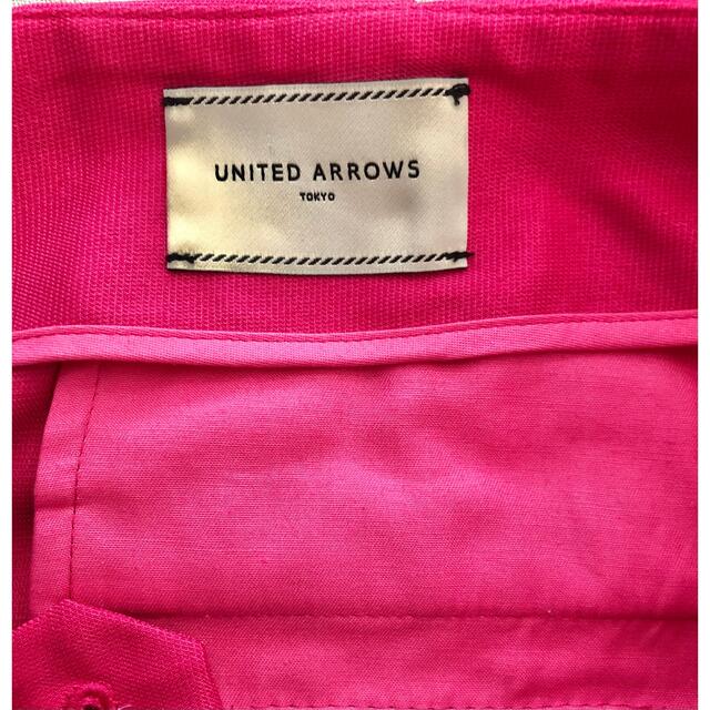 UNITED ARROWS(ユナイテッドアローズ)のユナイテッドアローズ  シャイニー ドライ スリムパンツ ピンク 34 レディースのパンツ(カジュアルパンツ)の商品写真