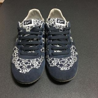 オニツカタイガー(Onitsuka Tiger)のオニツカタイガー セラーノ27.5cm！お得商品！(スニーカー)