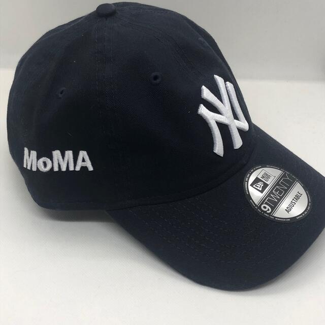 MOMA(モマ)の✨新品未使用　New Era✖️MoMA NYヤンキース　キャップ　ネイビー② メンズの帽子(キャップ)の商品写真