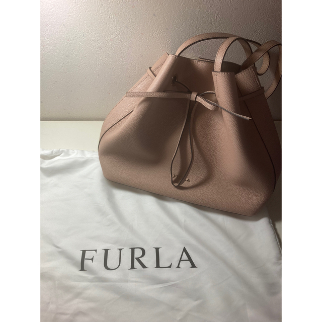 売上最安値 yuu様専用FURLA フルラ コスタンザ トートバッグ 巾着型