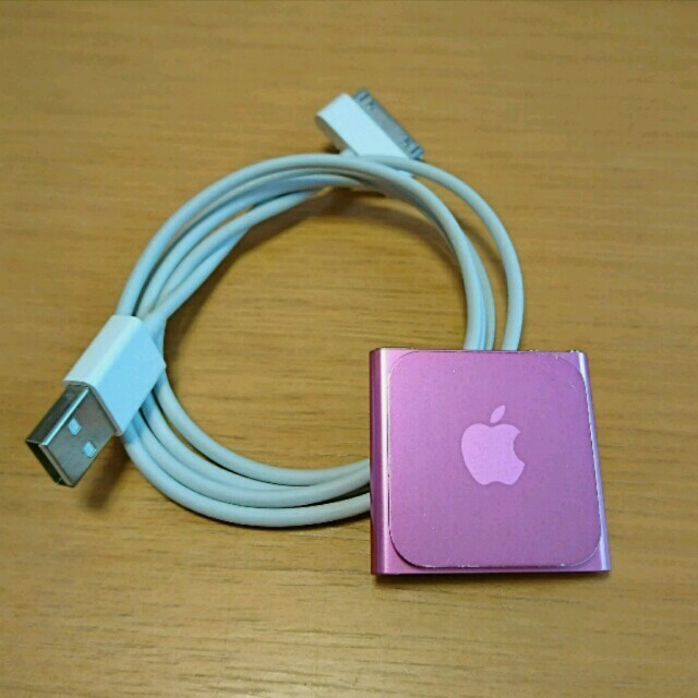 Apple(アップル)のiPod nano 第6世代 スマホ/家電/カメラのオーディオ機器(ポータブルプレーヤー)の商品写真