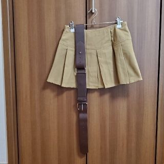 チノ マイクロミニ プリーツ スカート ベルト付き(ミニスカート)