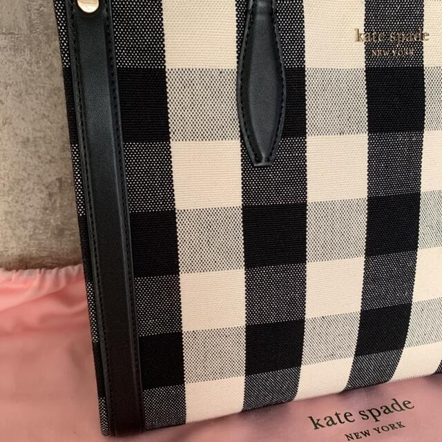 kate spade new york(ケイトスペードニューヨーク)のケイトスペード　マーケット MARKET ミディアム ファブリックトート  レディースのバッグ(トートバッグ)の商品写真