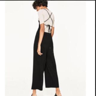 ザラ(ZARA)のZARAバッククロスリボンサロペット　オールインワン(オールインワン)