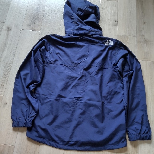 THE NORTH FACE(ザノースフェイス)の新品　ノースフェースパーカー150cm キッズ/ベビー/マタニティのキッズ服男の子用(90cm~)(ジャケット/上着)の商品写真