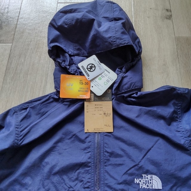 THE NORTH FACE(ザノースフェイス)の新品　ノースフェースパーカー150cm キッズ/ベビー/マタニティのキッズ服男の子用(90cm~)(ジャケット/上着)の商品写真