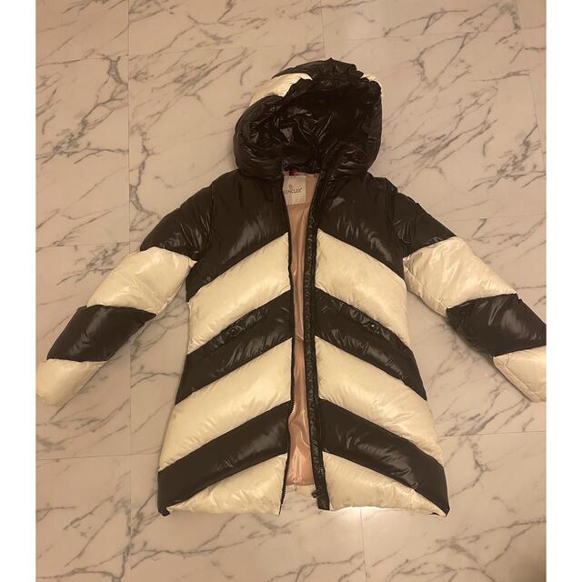 MONCLER(モンクレール)のモンクレールキッズ12A　FAUCILLE　バイカラーダウン　 キッズ/ベビー/マタニティのキッズ服女の子用(90cm~)(コート)の商品写真