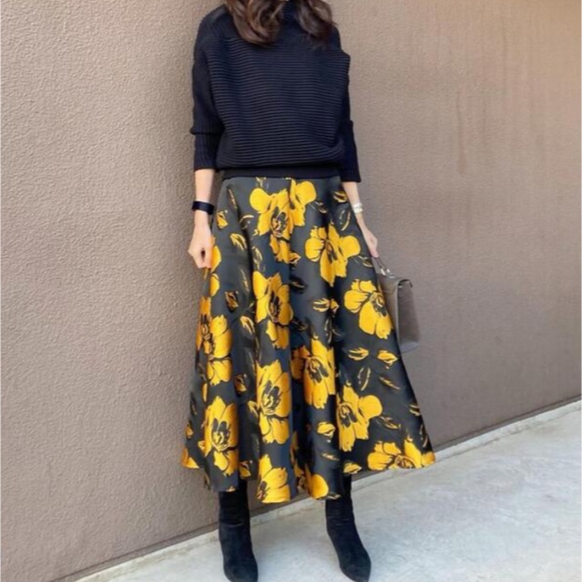 High waist flower skirt (yellow) レディースのスカート(ロングスカート)の商品写真