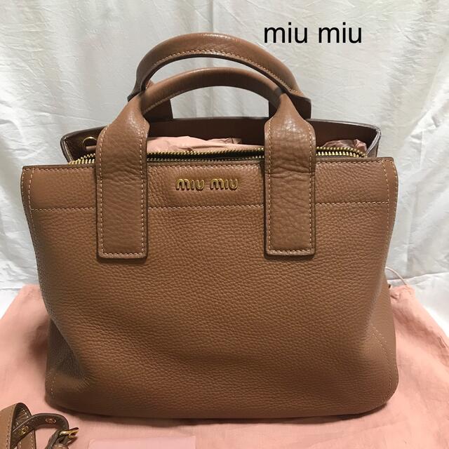 素敵でユニークな miumiu - ミュウミュウ ハンドバッグ ベージュ